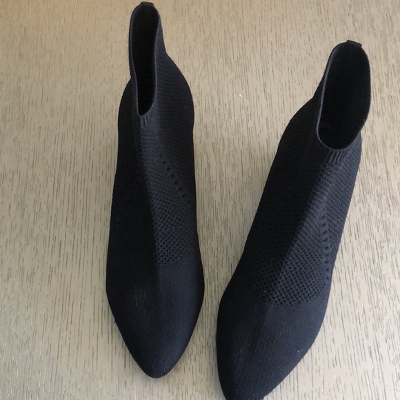 EILEEN FISHER Purl Sock Bootie (Women) Size 71/2 - Picture 10 of 11